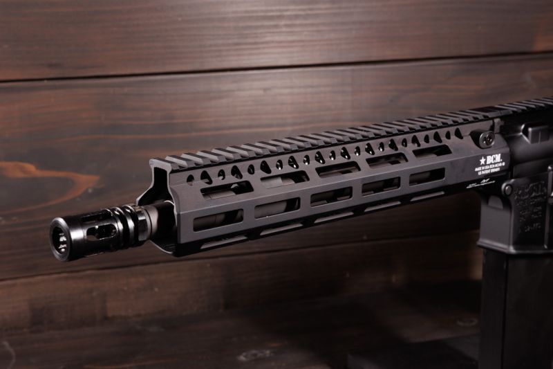 BCMタイプ MCMR-9 M-LOK M4ハンドガード リアル彫刻9.4インチ - ミリタリー